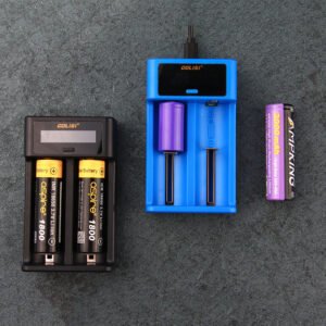 golisi i2 smart usb charger with lcd screen (2 bay)